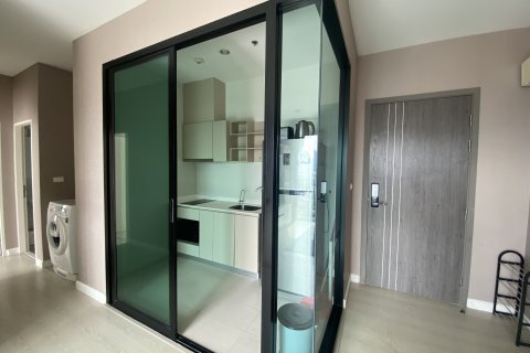 Condo in Huai Khwang, Bangkok, Thailand, 2 bedrooms  № 149217 - photo 5