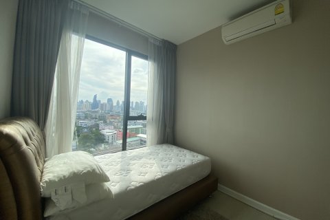 Condo in Huai Khwang, Bangkok, Thailand, 2 bedrooms  № 149217 - photo 6