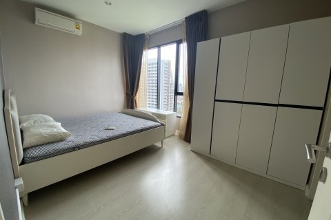 Condo in Huai Khwang, Bangkok, Thailand, 2 bedrooms  № 149217 - photo 4