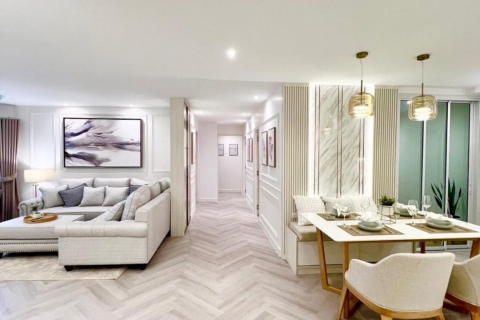 Condo in Bangkok, Thailand, 3 bedrooms  № 157761 - photo 12