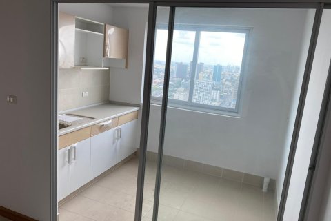 Кондоминиум с 2 спальнями в Бангкоке, Таиланд № 157758 - фото 9