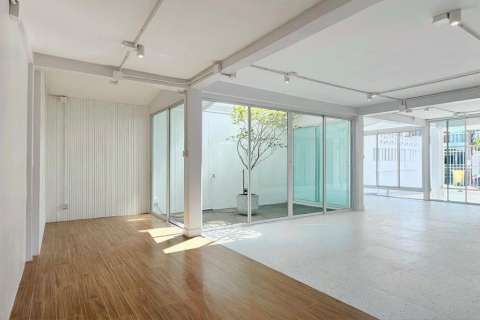 House in Bangkok, Thailand 3 bedrooms № 157762 - photo 3