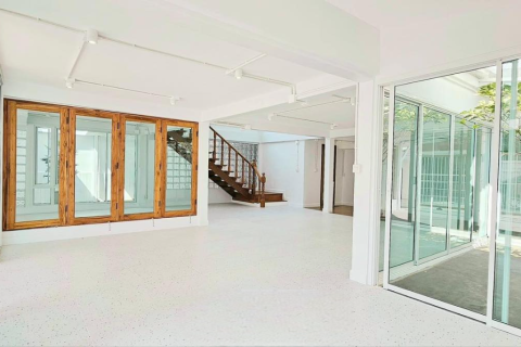 House in Bangkok, Thailand 3 bedrooms № 157762 - photo 24