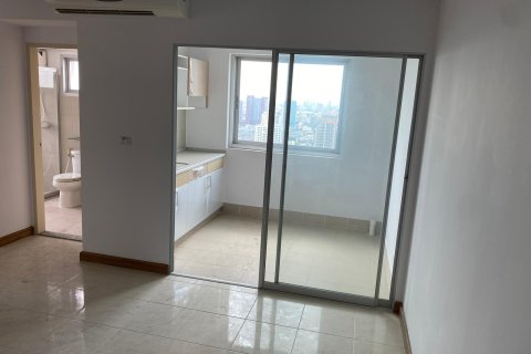 Кондоминиум с 2 спальнями в Бангкоке, Таиланд № 157757 - фото 11