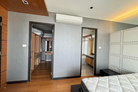 Condo in Bangkok, Thailand, 3 bedrooms  № 157763 - photo 6