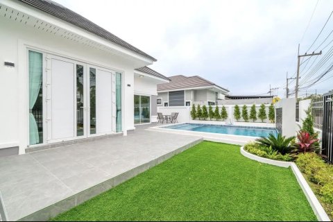 Вилла в Паттайе, Таиланд с 3 спальнями  № 171644 - фото 7