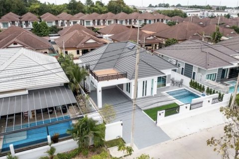 Villa in Pattaya, Thailand 3 bedrooms № 171644