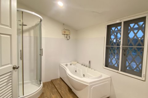 House in San Sai, Thailand 3 bedrooms № 157127 - photo 26