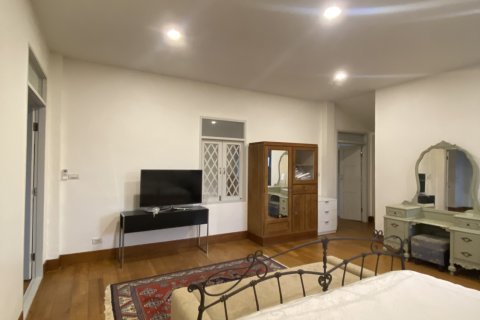 House in San Sai, Thailand 3 bedrooms № 157127 - photo 23