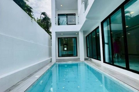 Вилла в Паттайе, Таиланд с 5 спальнями  № 157124 - фото 2