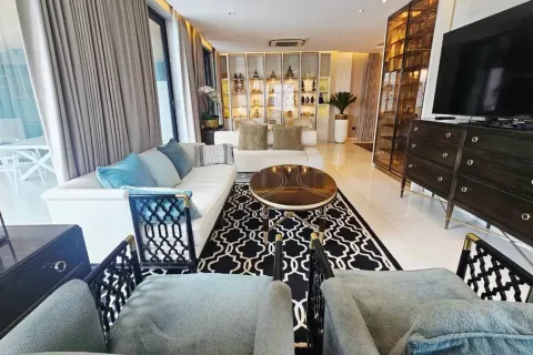 Casa de 4 dormitorios en Pattaya, Tailandia № 212243 - foto 10