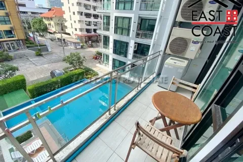 Condominio de 1 dormitorio en Jomtien Beach, Pattaya, Tailandia № 212244 - foto 2