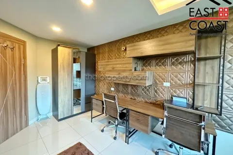 Condominio de 2 dormitorios en Jomtien Beach, Pattaya, Tailandia № 212242 - foto 15