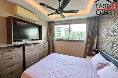 Condominio de 2 dormitorios en Jomtien Beach, Pattaya, Tailandia № 212242 - foto 10