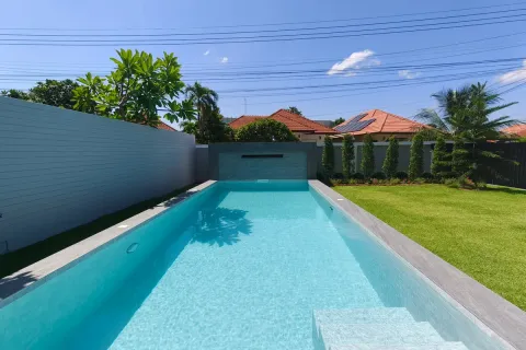 Casa de 4 dormitorios en Pattaya, Tailandia № 212327 - foto 5