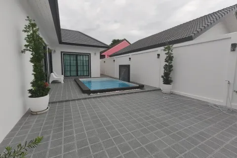 Casa de 3 dormitorios en Pattaya, Tailandia № 212328 - foto 3