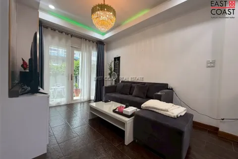 Casa de 3 dormitorios en Pattaya, Tailandia № 212326 - foto 3
