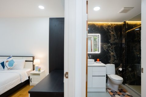 Кондоминиум с 2 спальнями в Хуа Хине, Таиланд № 159206 - фото 4