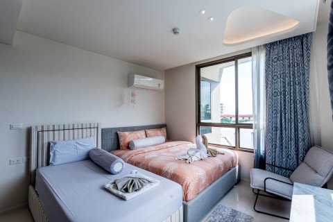 Condo in Hua Hin, Thailand, 3 bedrooms  № 159205 - photo 5