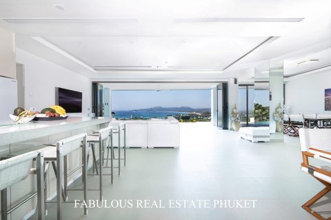 Penthouse on Surin Beach, Thailand 3 bedrooms № 179875 - photo 2