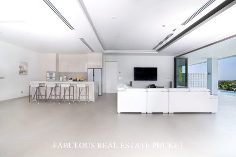 Penthouse on Surin Beach, Thailand 3 bedrooms № 179875 - photo 6