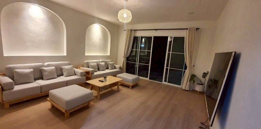 Вилла в Паттайе, Таиланд с 6 спальнями № 170749