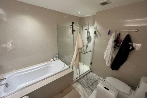 Кондоминиум с 2 спальнями в Клонг Тоэй, Бангкок, Таиланд № 138767 - фото 15