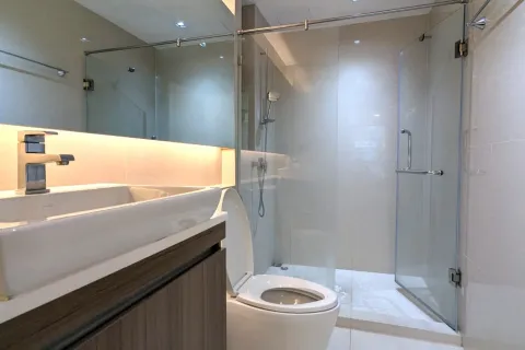 Condo in Khlong Toei, Bangkok, Thailand, 2 bedrooms  № 138767 - photo 29