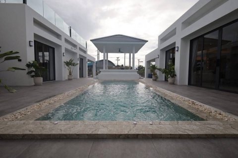 Villa à Pattaya, Thaïlande 5 chambres № 173298 - photo 2