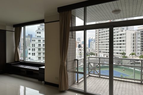 Condo in Pathum Wan, Bangkok, Thailand, 3 bedrooms № 149809 - photo 14