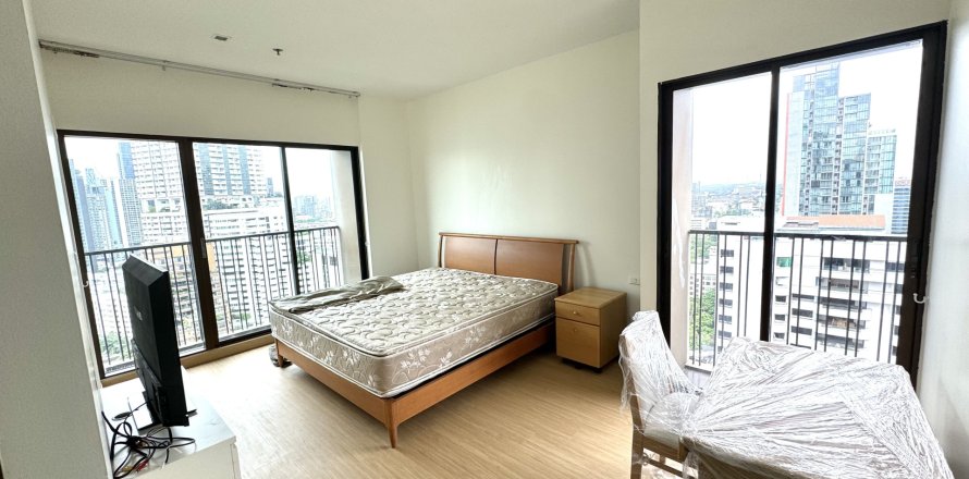 Condo à Khlong Toei, Bangkok, Thaïlande, 2 chambres  № 170860