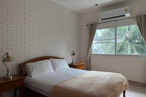 House in Bang Tao, Thailand 4 bedrooms № 36584 - photo 25