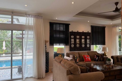 House in Bang Tao, Thailand 4 bedrooms № 36584 - photo 17