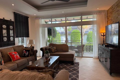 House in Bang Tao, Thailand 4 bedrooms № 36584 - photo 15