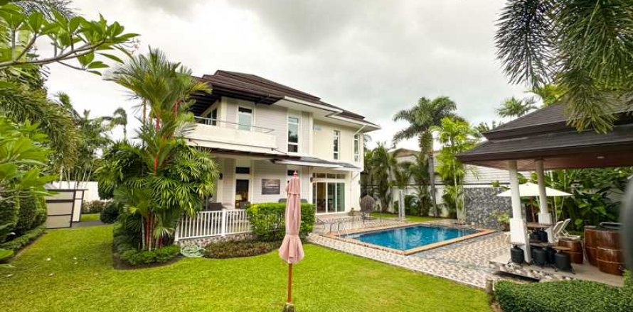 House in Bang Tao, Thailand 4 bedrooms № 36584