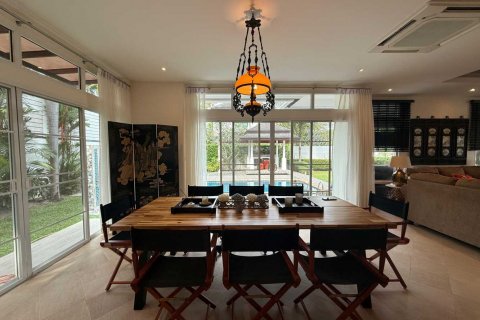 House in Bang Tao, Thailand 4 bedrooms № 36584 - photo 13