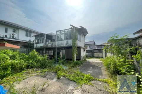 Land in Watthana, Bangkok, Thailand № 216964