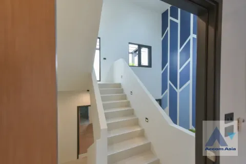 Haus in Samut Prakan, Thailand 5 Schlafzimmer № 216963 - Foto 10