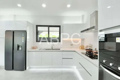 Casa de 3 dormitorios en Pattaya, Tailandia № 210931 - foto 7