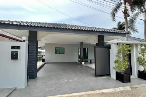 Casa de 3 dormitorios en Pattaya, Tailandia № 210931 - foto 17