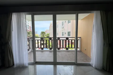 Condominio de 2 dormitorios en Jomtien Beach, Pattaya, Tailandia № 210932 - foto 23