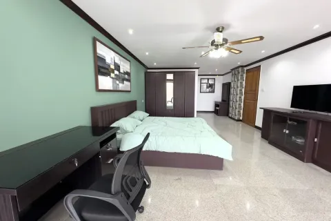 Condominio de 2 dormitorios en Jomtien Beach, Pattaya, Tailandia № 210932 - foto 26