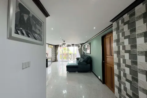 Condominio de 2 dormitorios en Jomtien Beach, Pattaya, Tailandia № 210932 - foto 19