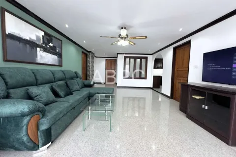 Condominio de 2 dormitorios en Jomtien Beach, Pattaya, Tailandia № 210932 - foto 8