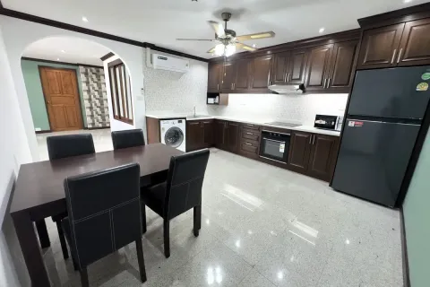 Condominio de 2 dormitorios en Jomtien Beach, Pattaya, Tailandia № 210932 - foto 30