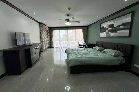 Condominio de 2 dormitorios en Jomtien Beach, Pattaya, Tailandia № 210932 - foto 3