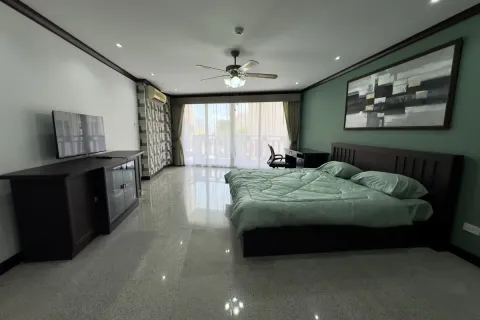 Condominio de 2 dormitorios en Jomtien Beach, Pattaya, Tailandia № 210932 - foto 27