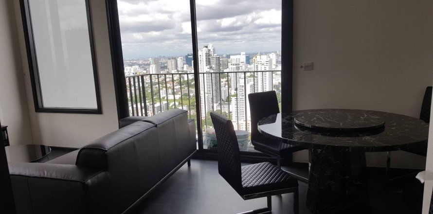 Condo in Bangkok, Thailand, 2 bedrooms  № 143295