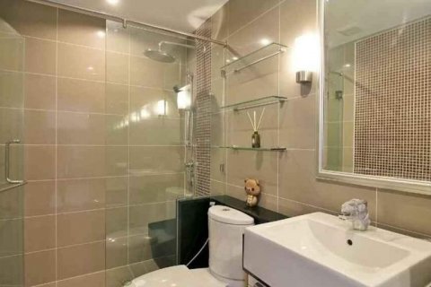 Кондоминиум с 2 спальнями в Бангкоке, Таиланд № 143291 - фото 10