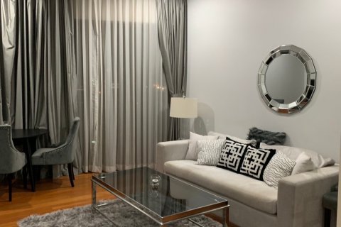 Кондоминиум с 2 спальнями в Бангкоке, Таиланд № 143296 - фото 1